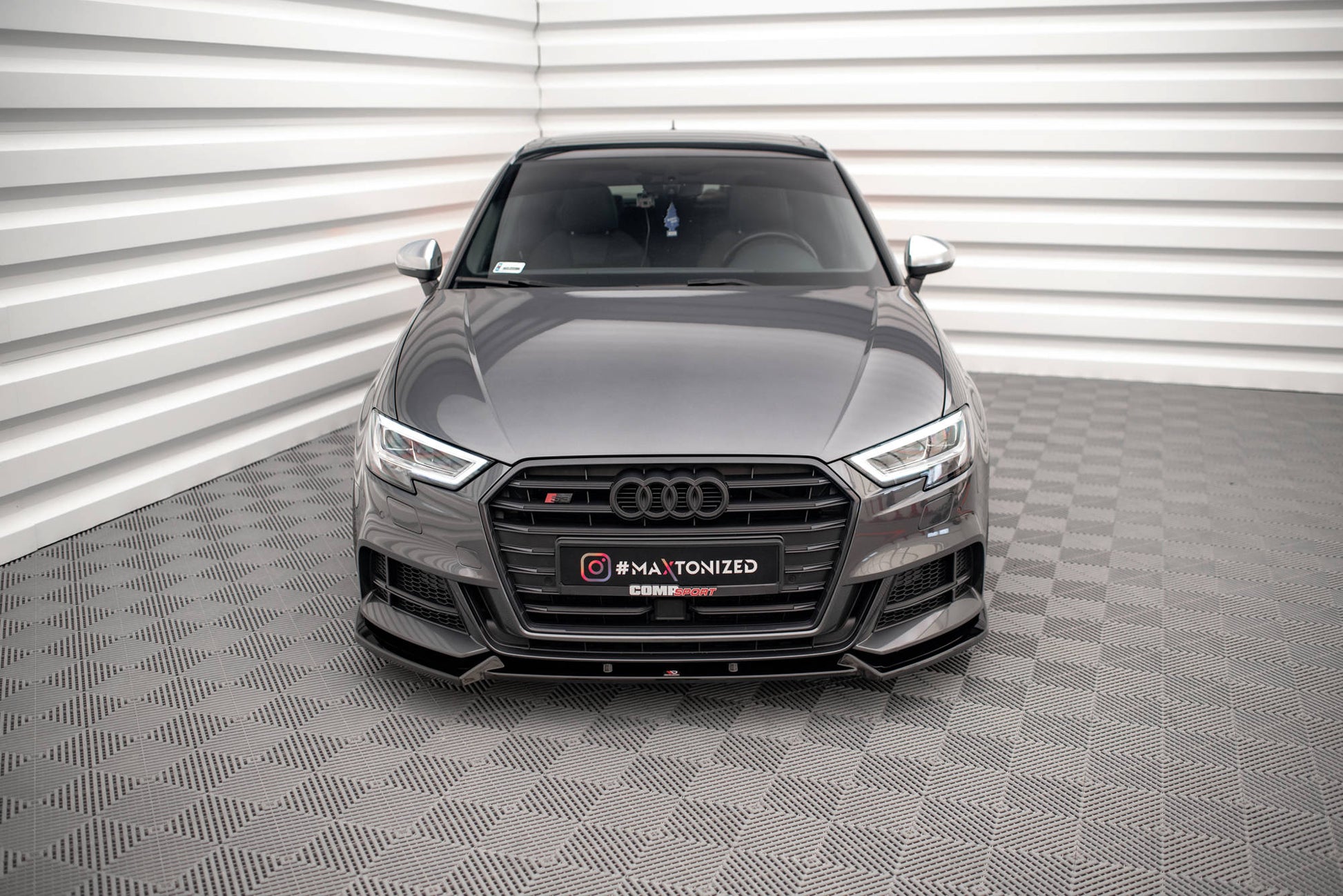 Front Ansatz V.1 für Audi S3 Sportback 8V Facelift schwarz Hochglanz