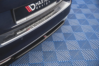 Mittlerer Diffusor Heck Ansatz für Volkswagen Passat B8 schwarz Hochglanz