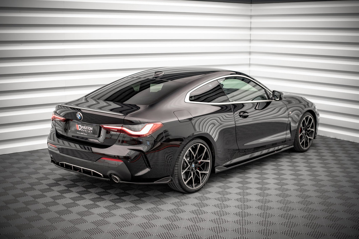Heck Ansatz Flaps Diffusor V.2 für BMW 4er M-Paket G22 schwarz matt