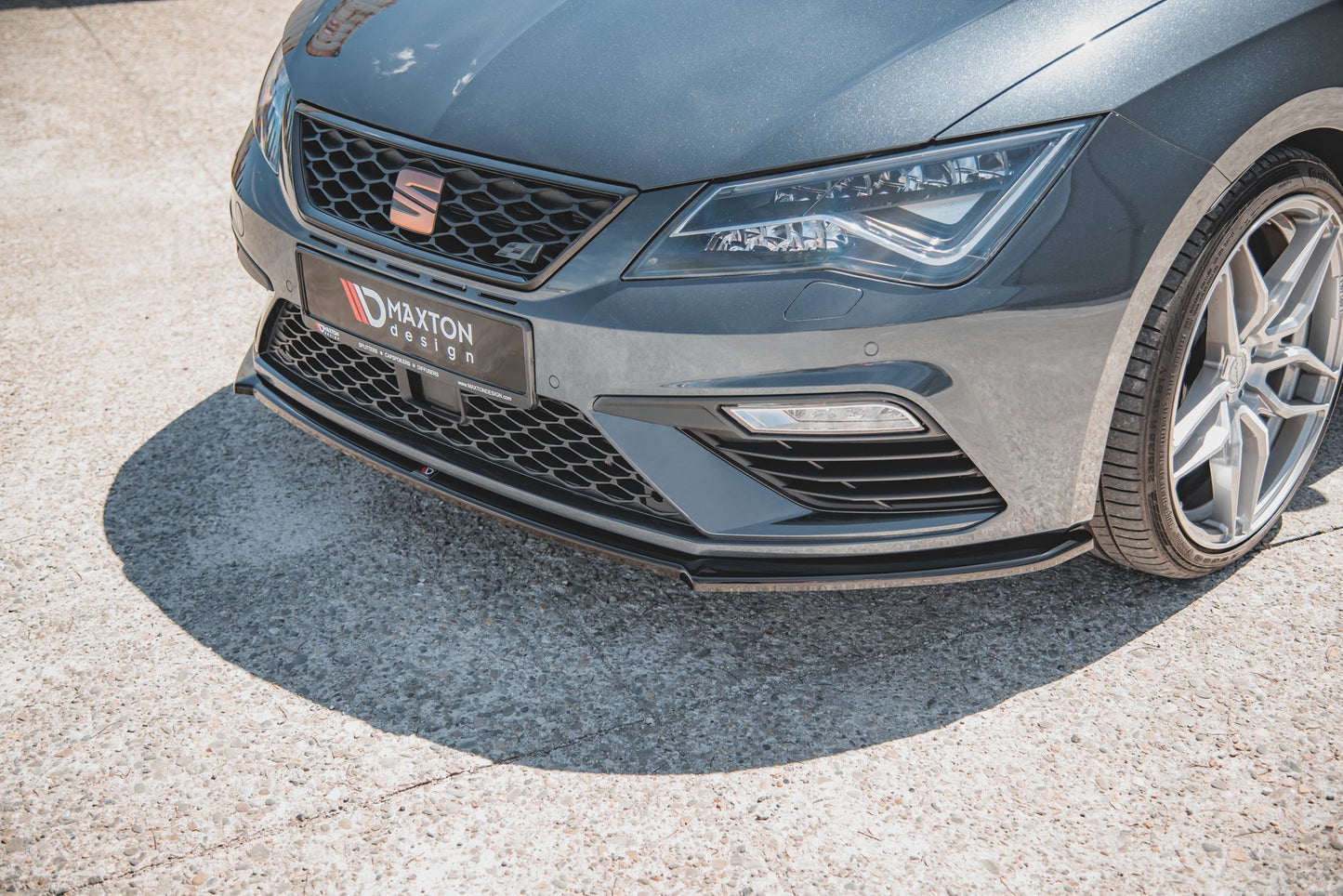 Front Ansatz V.4 für Seat Leon Cupra / FR Mk3 FL Carbon Look