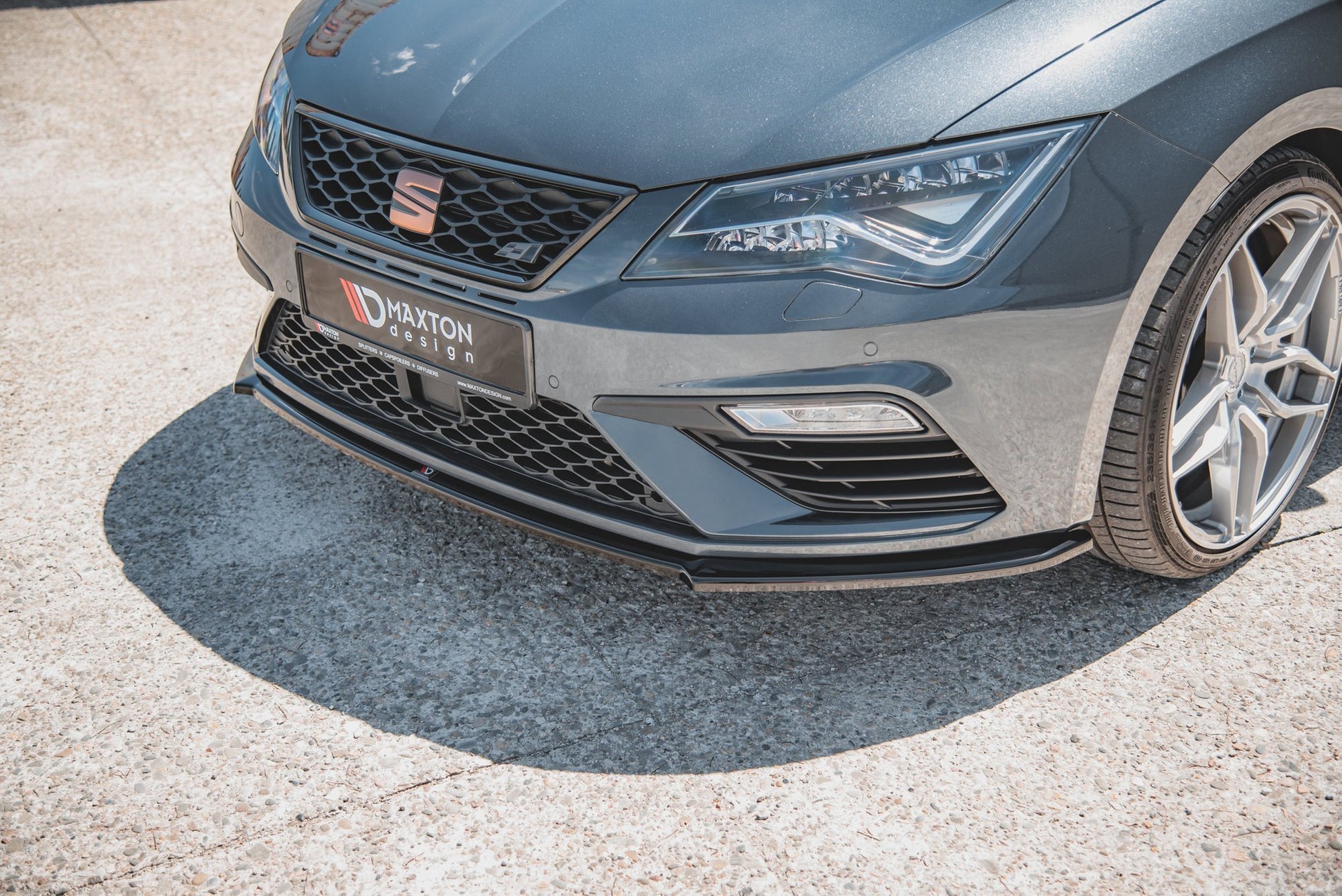 Front Ansatz V.4 für Seat Leon Cupra / FR Mk3 FL Carbon Look
