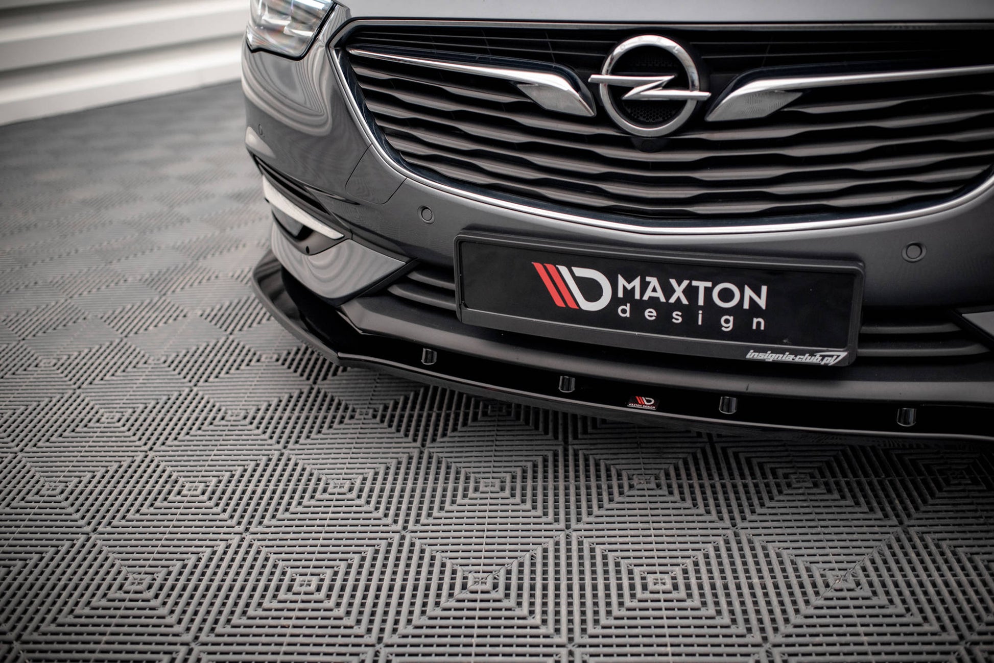 Front Ansatz V.1 für Opel Insignia Mk2 schwarz Hochglanz