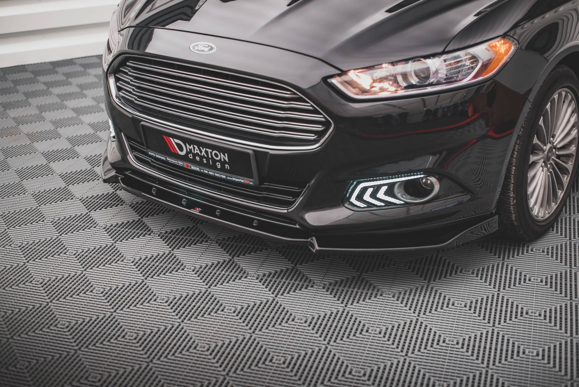 Front Ansatz für Ford Mondeo Mk5 schwarz matt