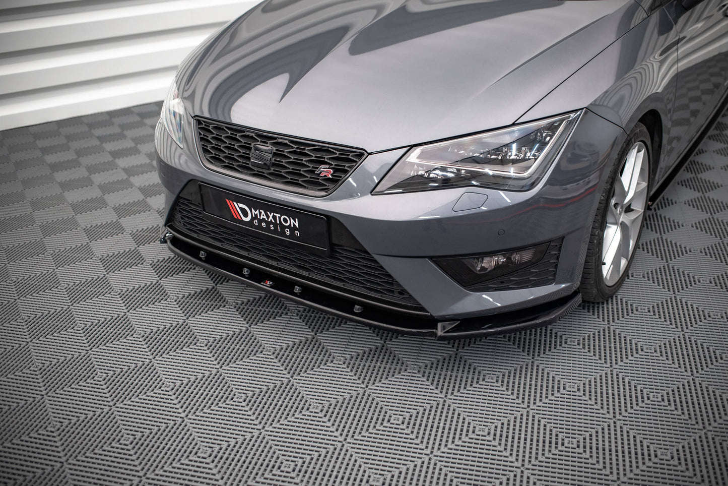 Front Ansatz V.1 für Seat Leon FR / Cupra Mk3 schwarz matt