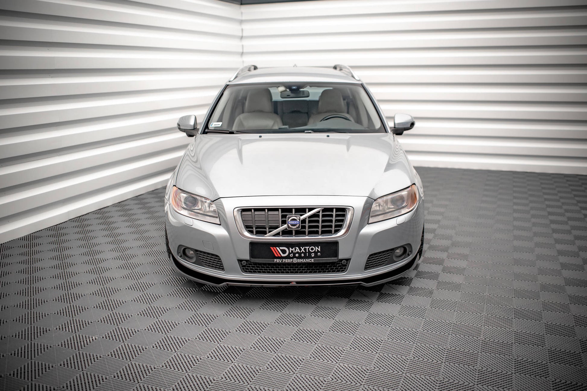 Front Ansatz V.2 für Volvo V70 Mk3 schwarz matt