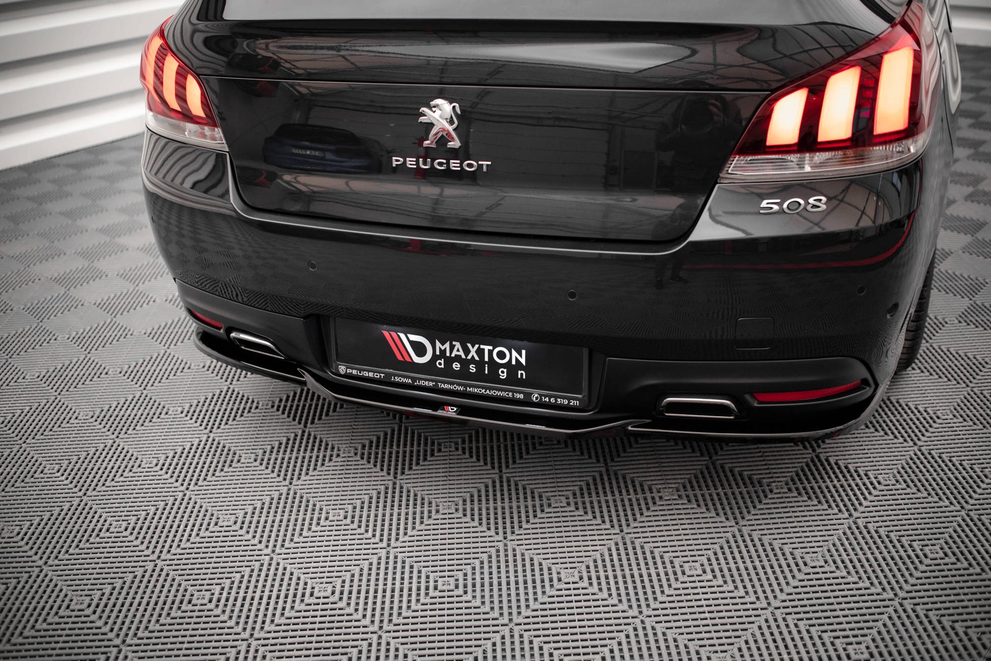 Mittlerer Diffusor Heck Ansatz für Peugeot 508 GT Mk1 Facelift Carbon Look