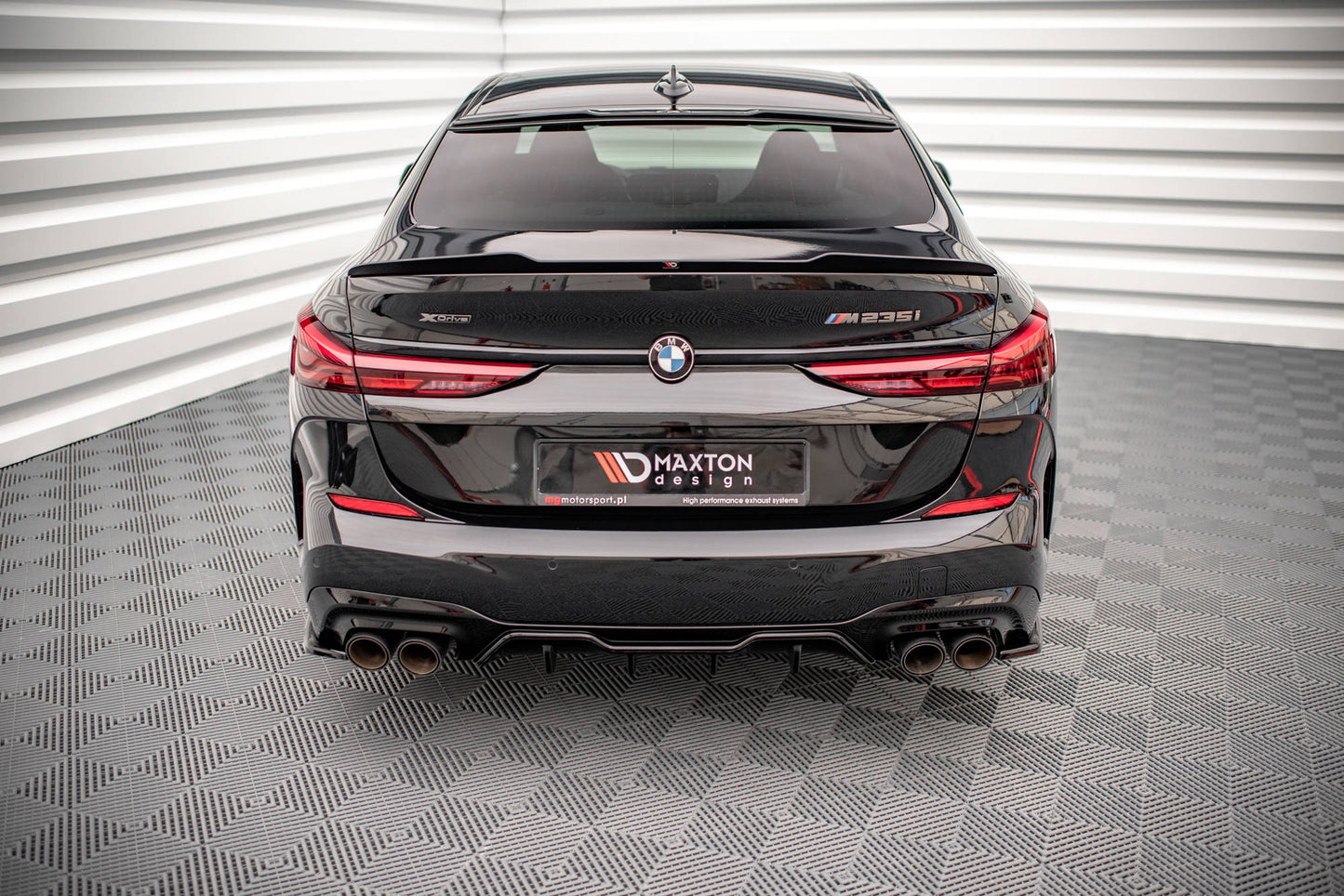 Heck Ansatz Flaps Diffusor für BMW M235i Gran Coupe F44 schwarz Hochglanz