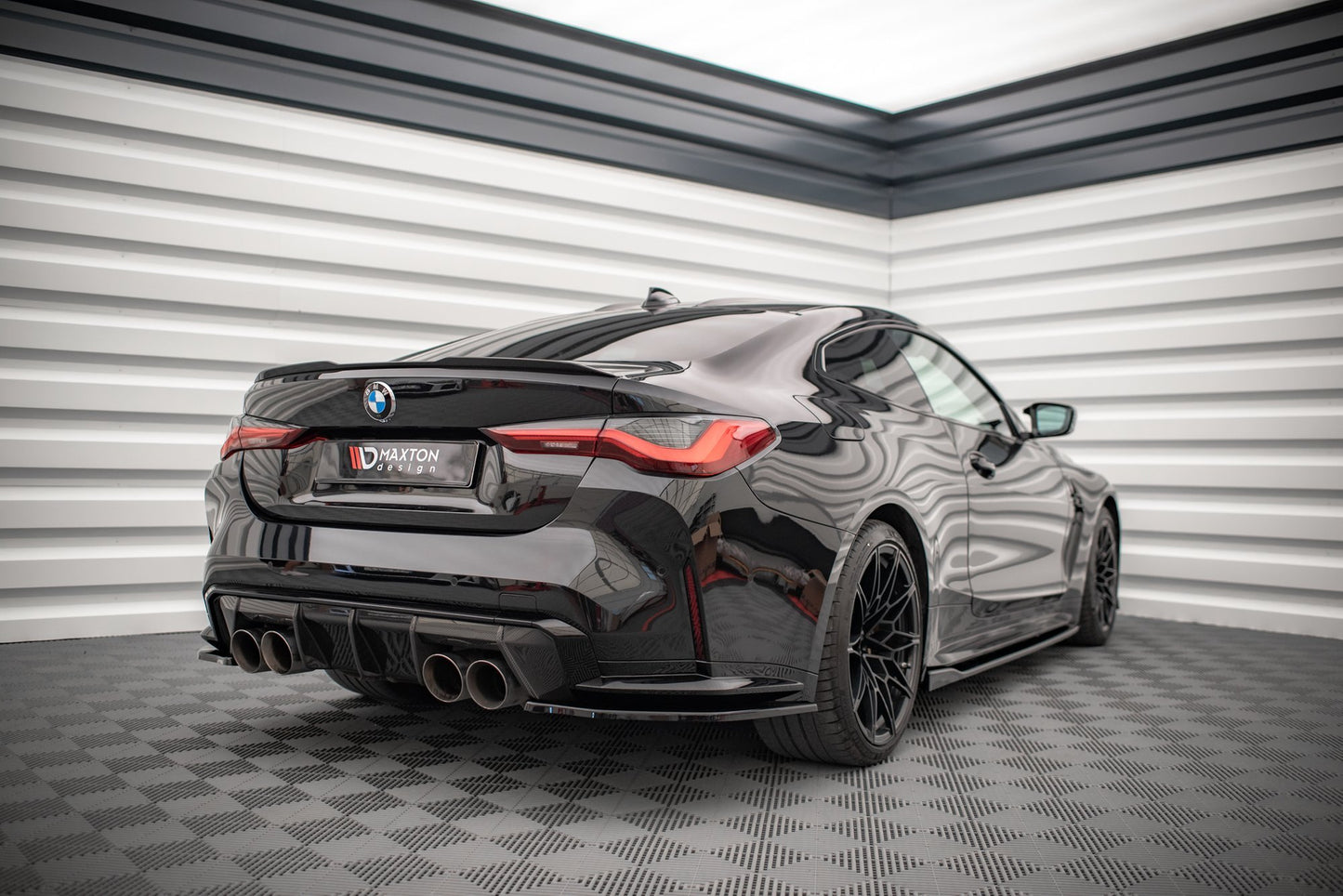 Heck Ansatz Flaps Diffusor für BMW M4 G82 Carbon Look
