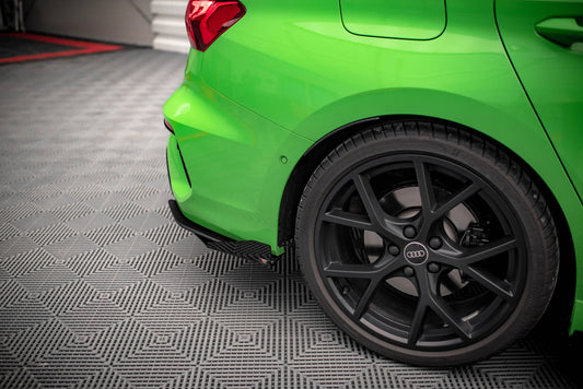 Street Pro Heck Ansatz Flaps Diffusor +Flaps für Audi RS3 Limousine 8Y schwarz Hochglanz