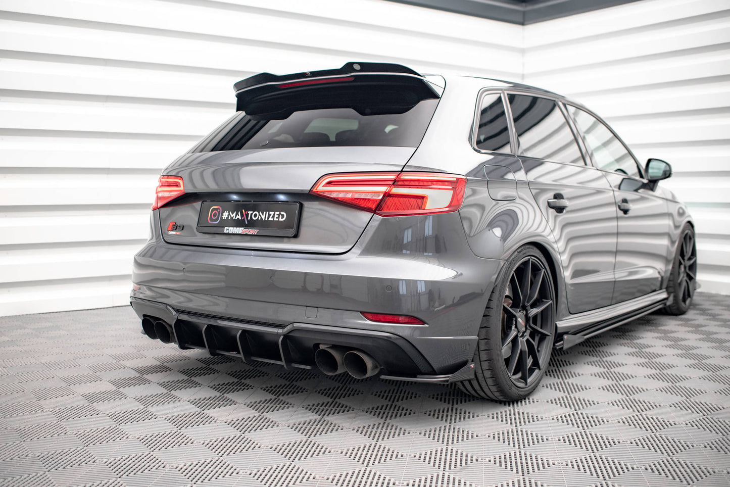 Spoiler CAP für Audi S3 Sportback 8V Facelift schwarz Hochglanz