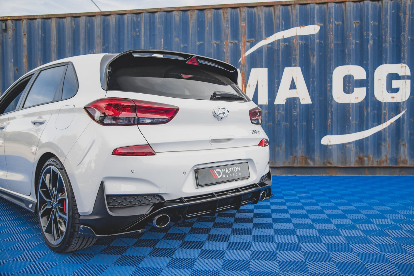 Heck Ansatz Flaps Diffusor V.4 für Hyundai I30 N Mk3 Hatchback Carbon Look