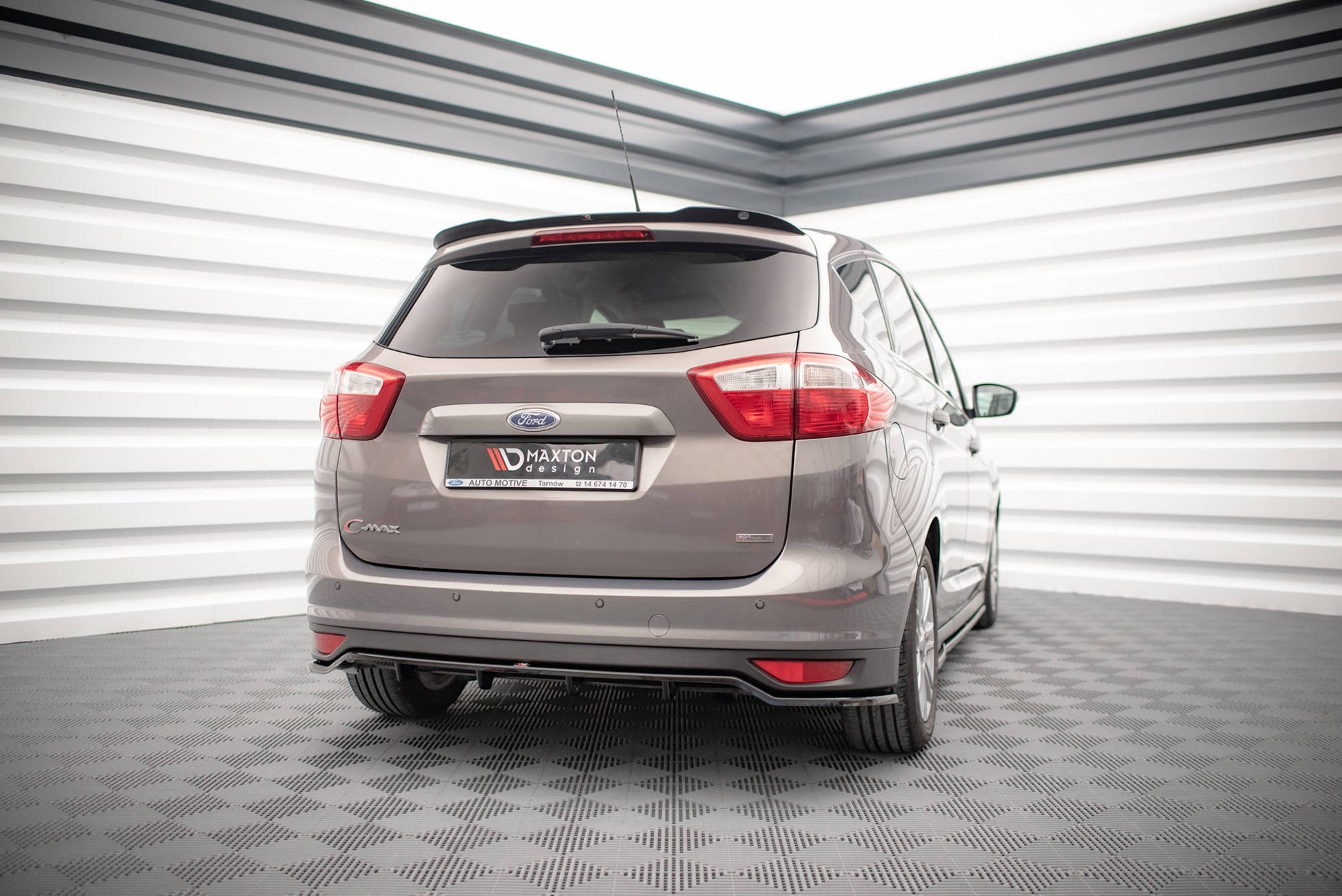 Mittlerer Diffusor Heck Ansatz DTM Look für Ford C-Max Mk2 schwarz matt