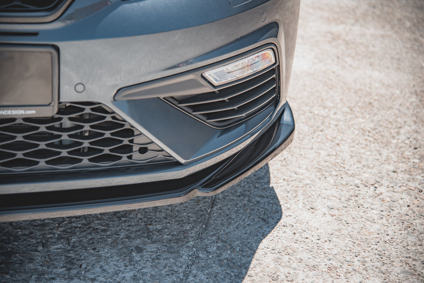 Front Ansatz V.5 für Seat Leon Cupra / FR Mk3 FL schwarz matt