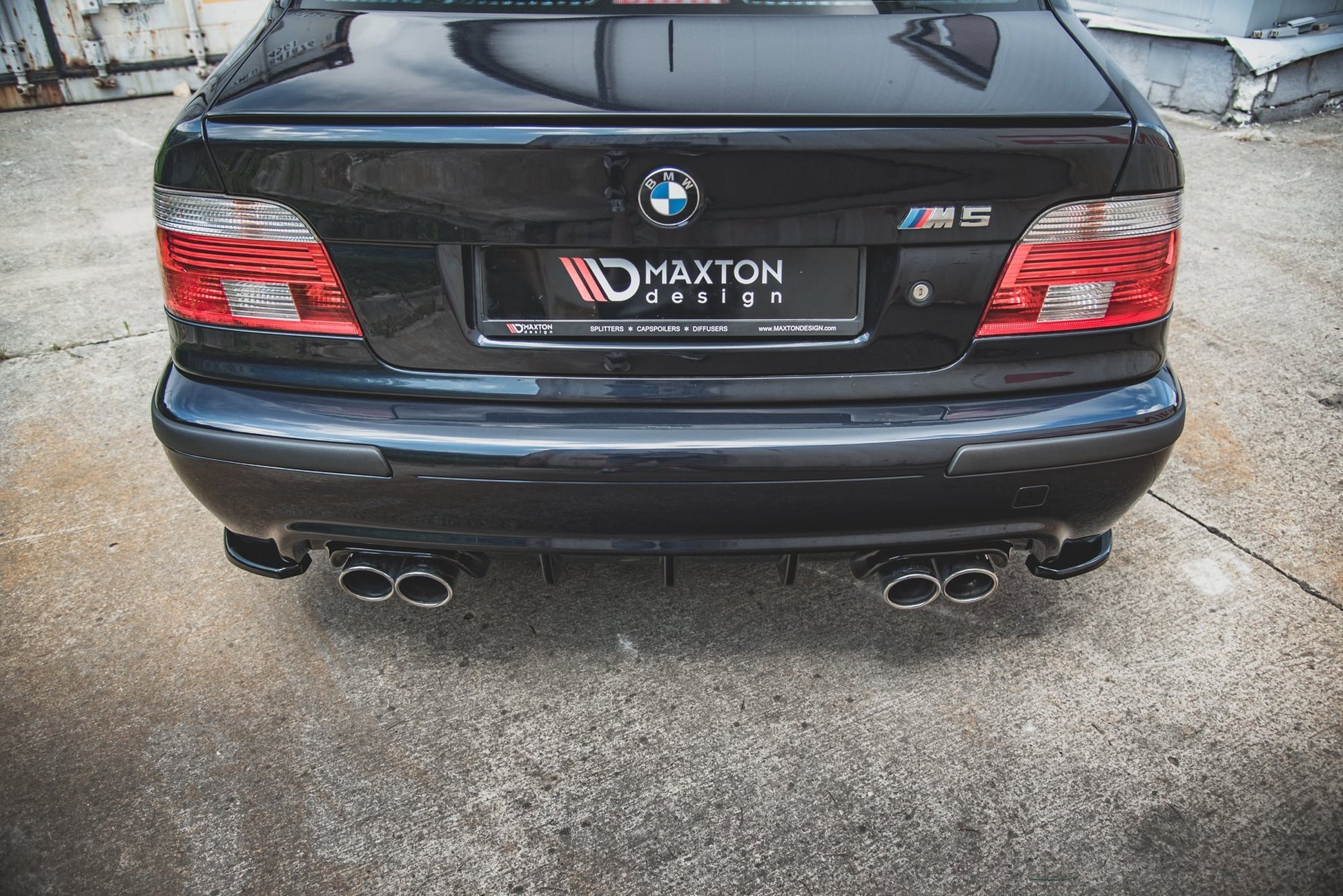 Heck Ansatz Flaps Diffusor für BMW M5 E39 schwarz Hochglanz