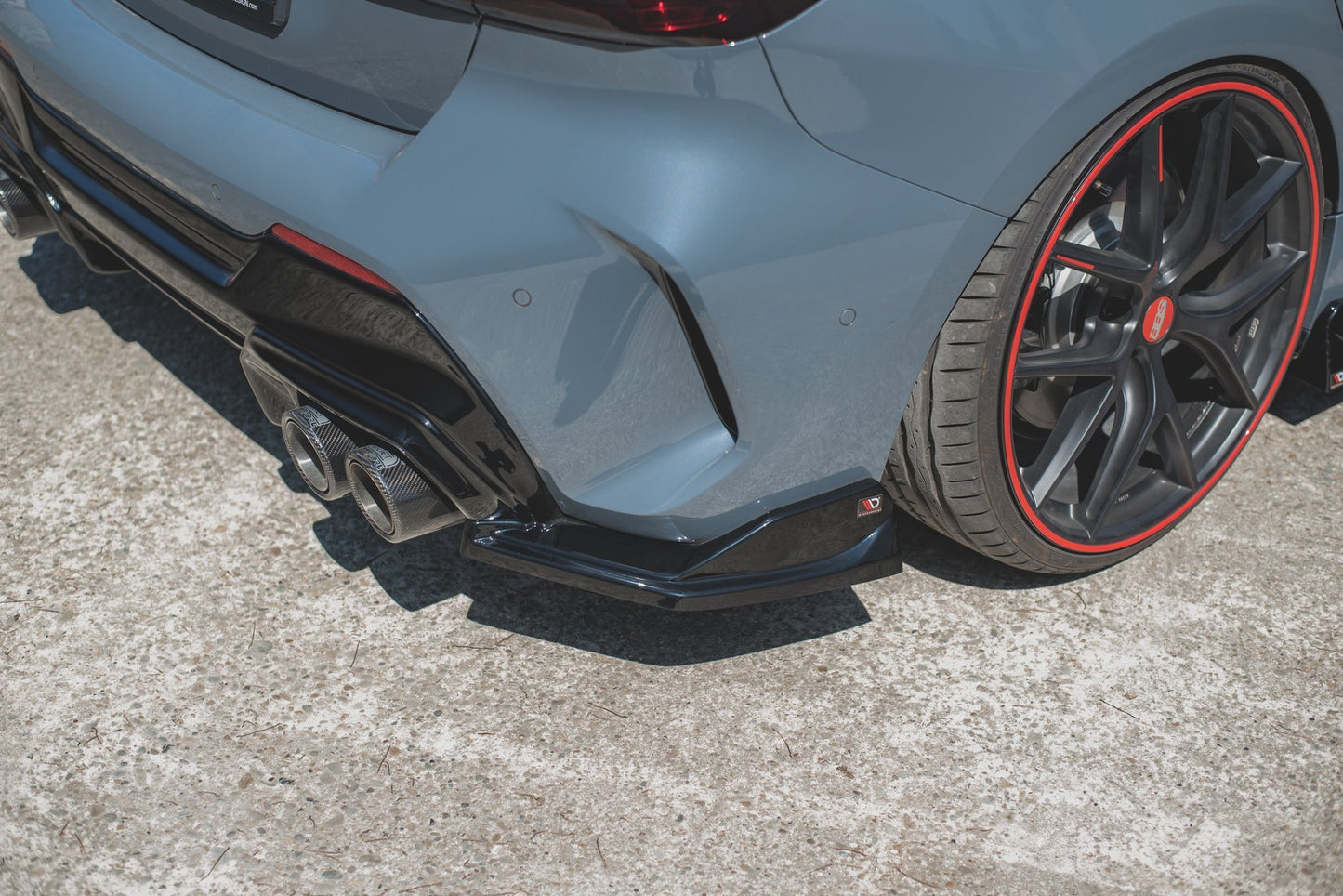 Heck Ansatz Flaps Diffusor V.4 für BMW 1er F40 M-Paket/ M135i schwarz Hochglanz