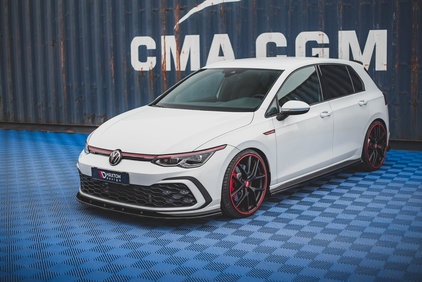 Front Ansatz für Volkswagen Golf 8 GTI schwarz Hochglanz