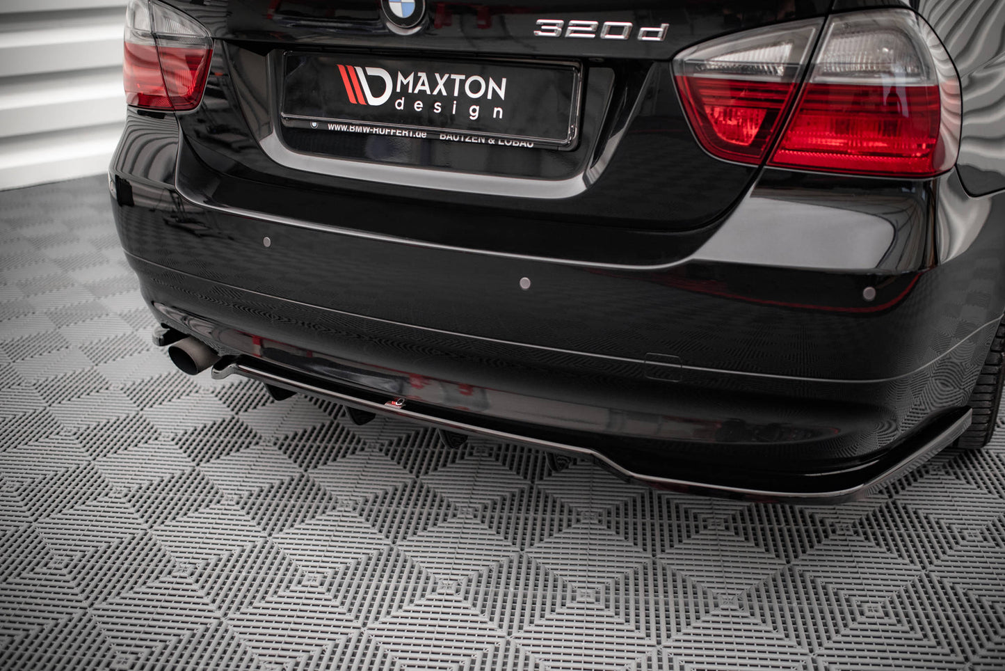Mittlerer Diffusor Heck Ansatz DTM Look für BMW 3er Limousine E90 schwarz matt