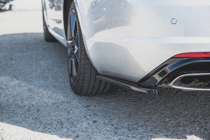 Heck Ansatz Flaps Diffusor V.2 für Skoda Octavia RS Mk3/Mk3 FL Hatchback/Kombi  Carbon Look