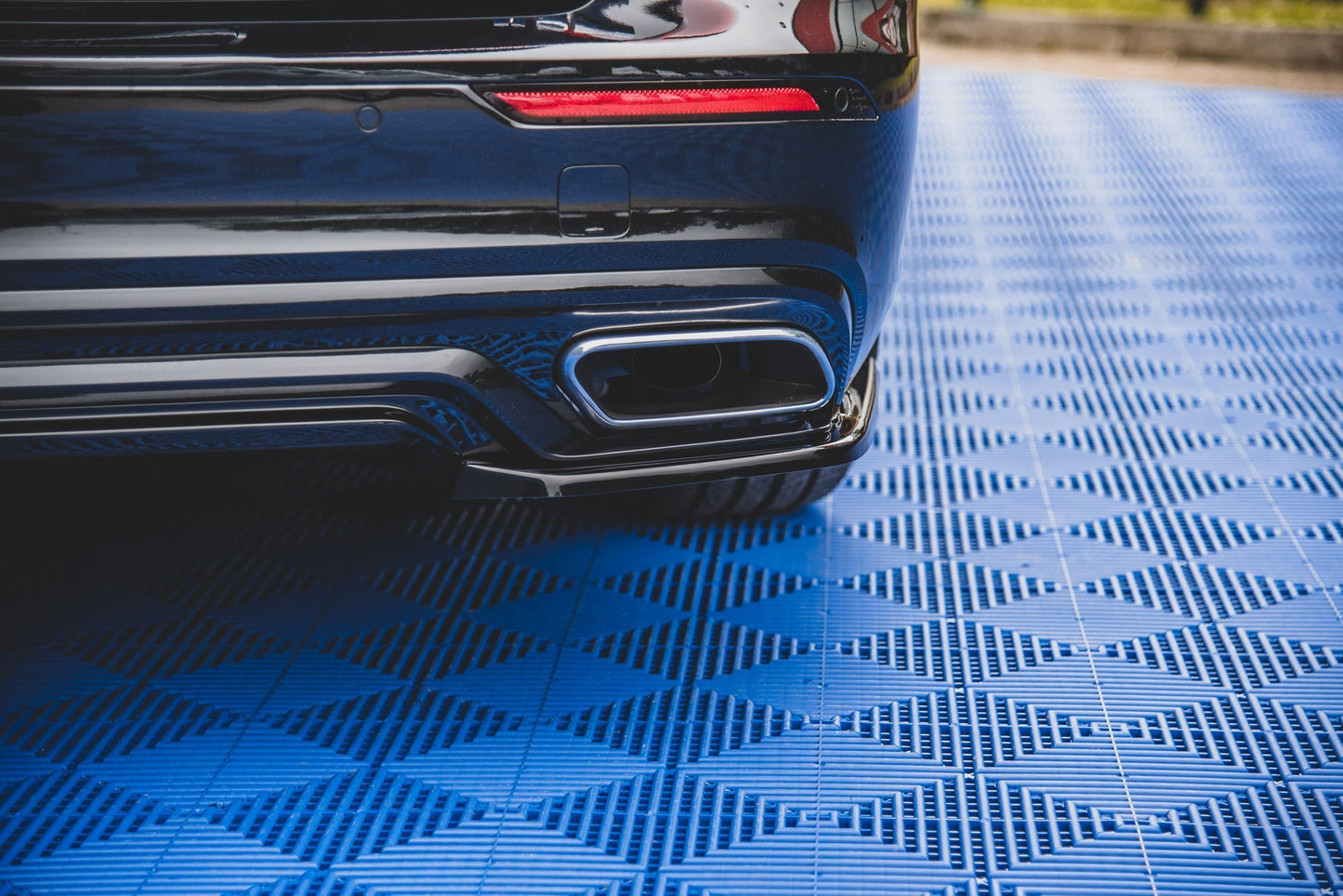 Heck Ansatz Flaps Diffusor für Volvo S60/V60 R-Design Mk3 schwarz matt