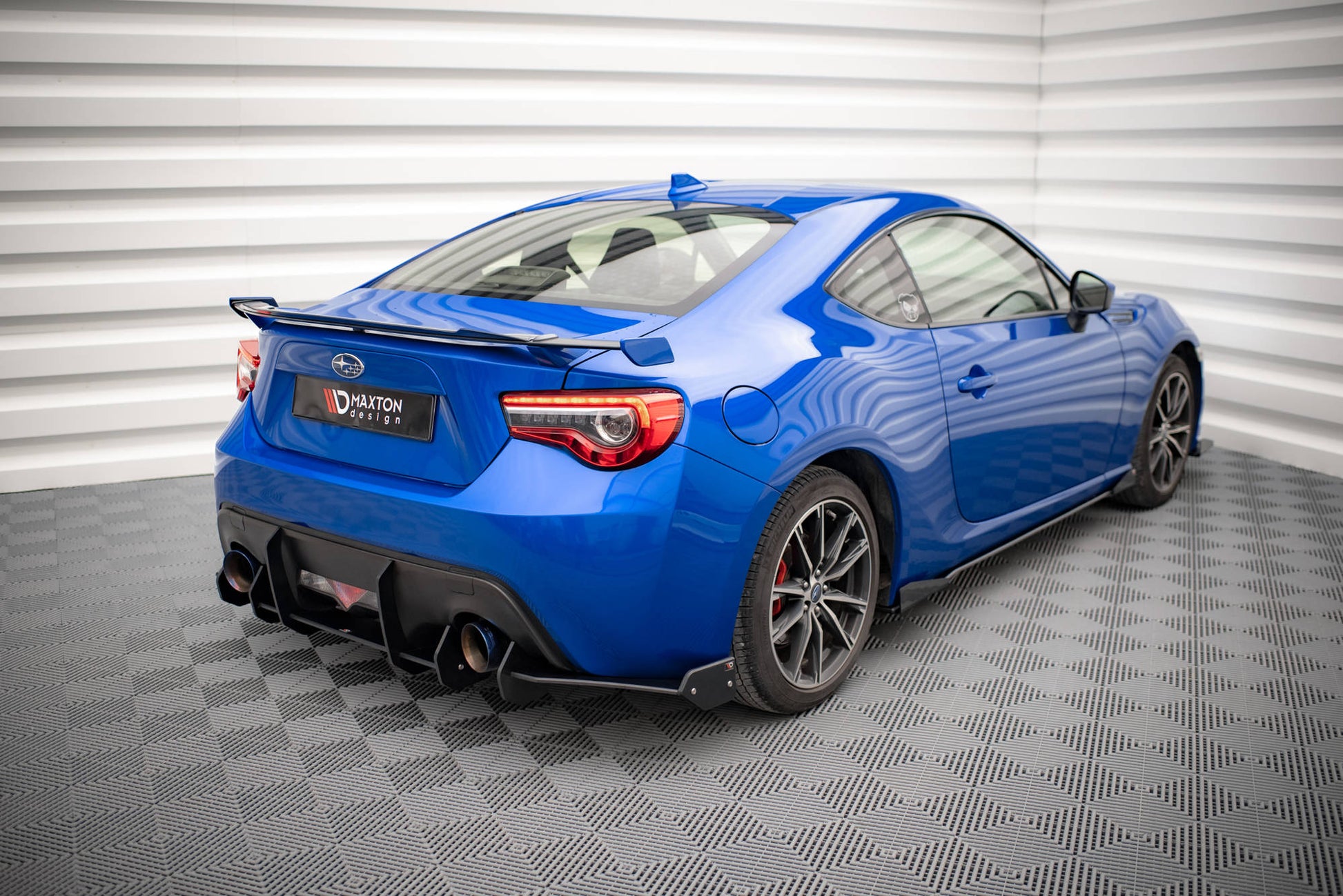 Street Pro Heck Ansatz Flaps Diffusor +Flaps für Subaru BRZ Mk1 Facelift schwarz Hochglanz