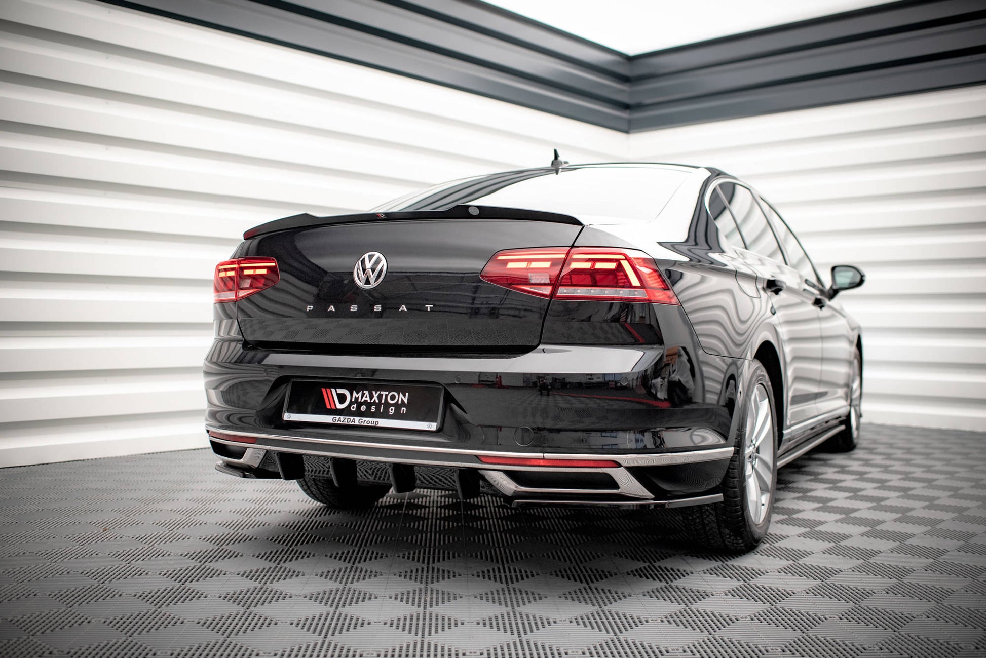 Heck Ansatz Flaps Diffusor für Volkswagen Passat B8 Facelift Carbon Look