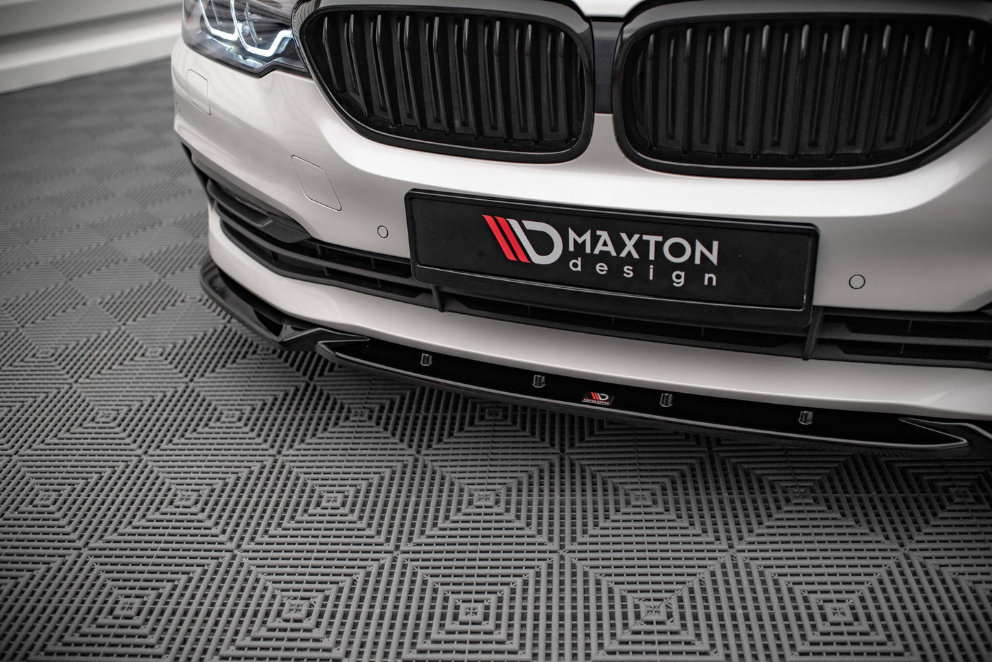 Front Ansatz V.2 für BMW 5er G30 schwarz matt