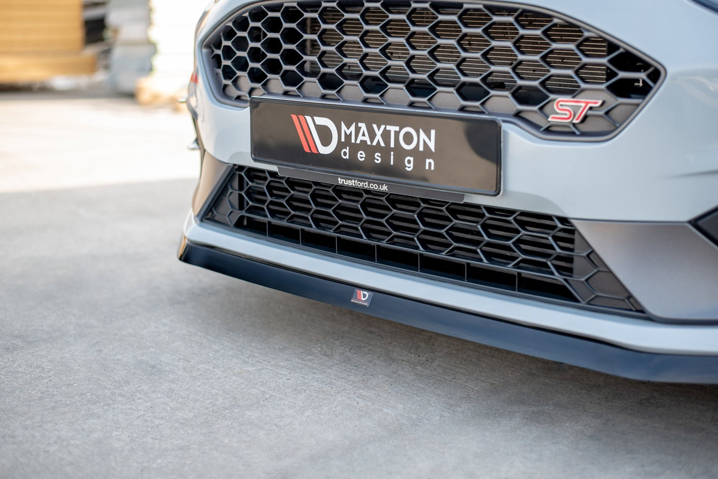 Front Ansatz V.6 für Ford Fiesta Mk8 ST / ST-Line schwarz matt