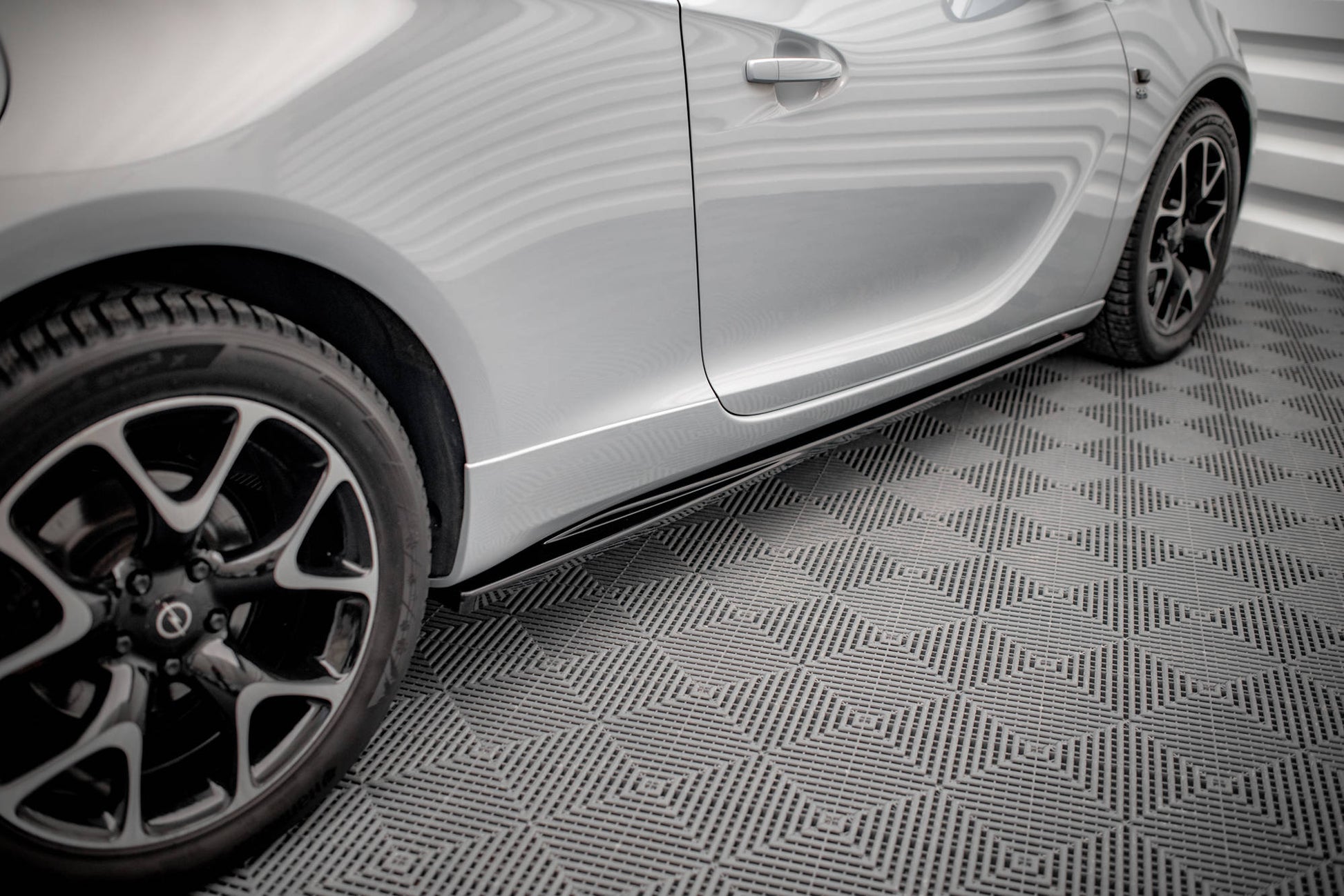 Seitenschweller Ansatz für Opel Astra GTC OPC-Line J schwarz matt