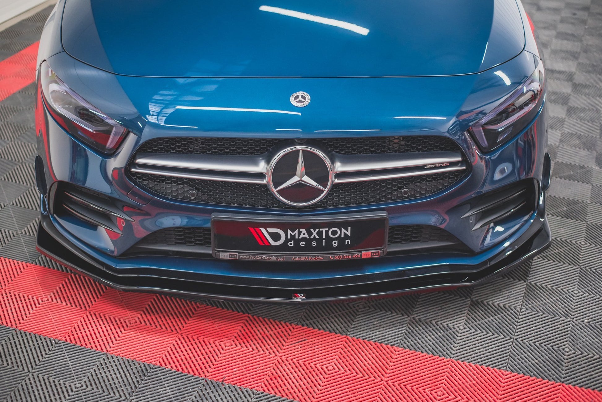 Front Ansatz V.1 für Mercedes A35 AMG Aero W177  schwarz Hochglanz