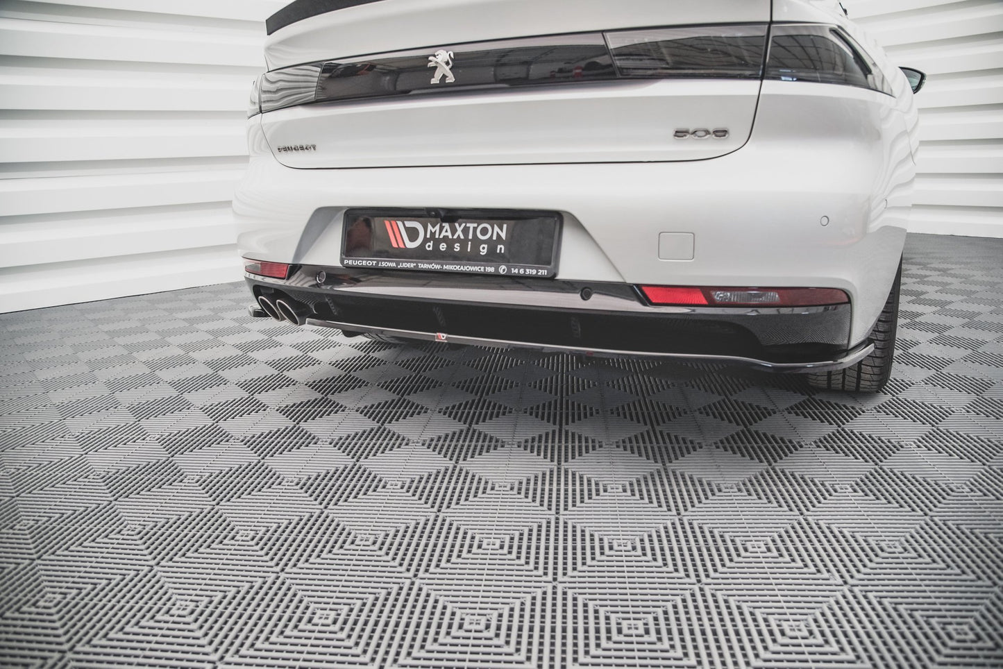 Mittlerer Diffusor Heck Ansatz DTM Look für Peugeot 508 GT-Line Mk2 schwarz Hochglanz