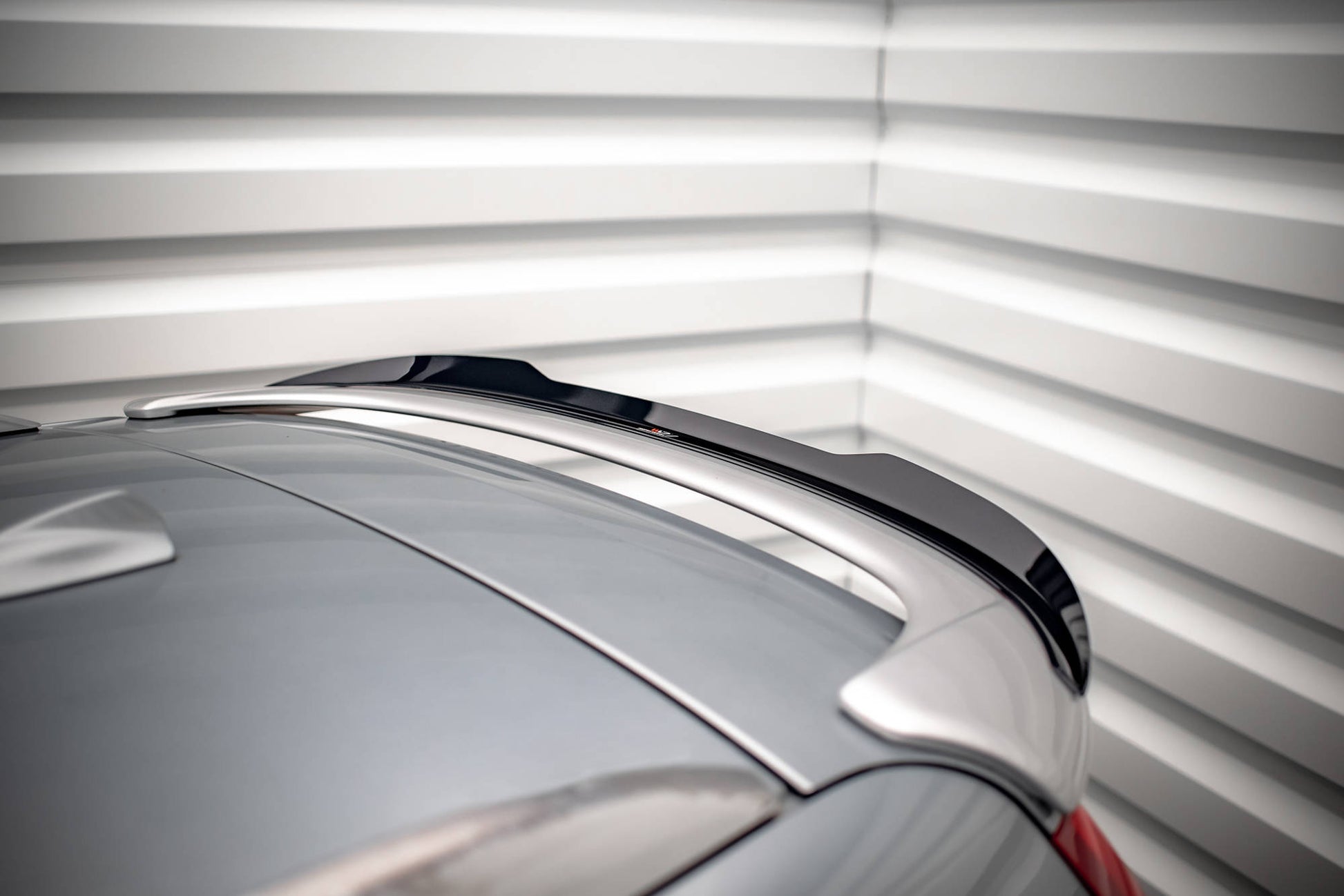 Spoiler CAP V.1 für Volvo V70 Mk3 schwarz matt