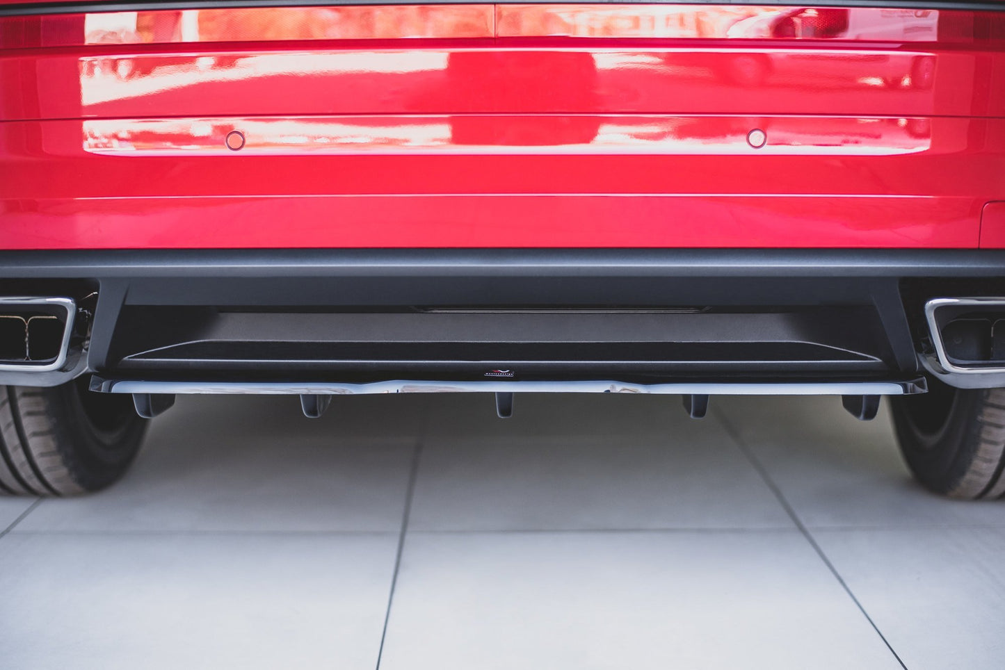 Mittlerer Diffusor Heck Ansatz DTM Look für Skoda Kodiaq RS Carbon Look