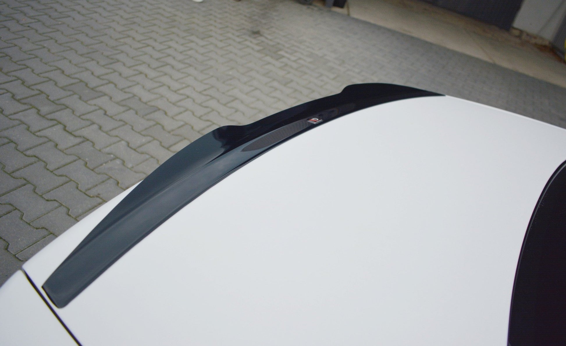 Spoiler CAP für MASERATI QUATTROPORTE MK5 FACELIFT schwarz matt