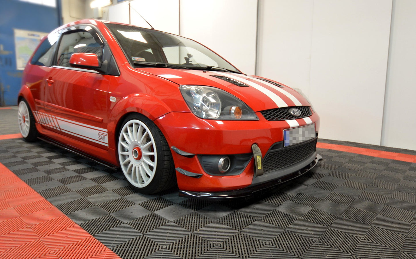 Front Ansatz V.1 für Ford Fiesta ST Mk6 schwarz Hochglanz