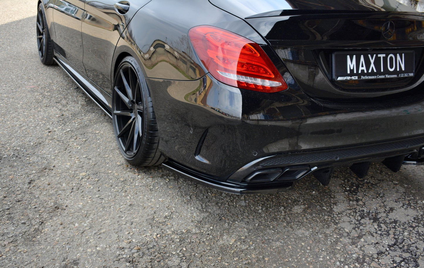 Heck Ansatz Flaps Diffusor für MERCEDES- BENZ C43 AMG W205 schwarz Hochglanz