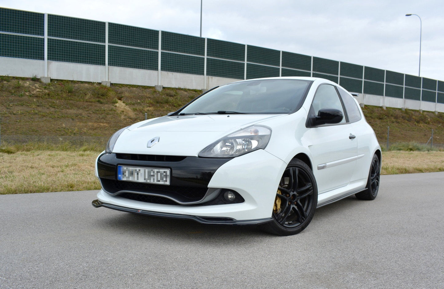 Front Ansatz V.1 für RENAULT CLIO MK3 RS FACELIFT Carbon Look