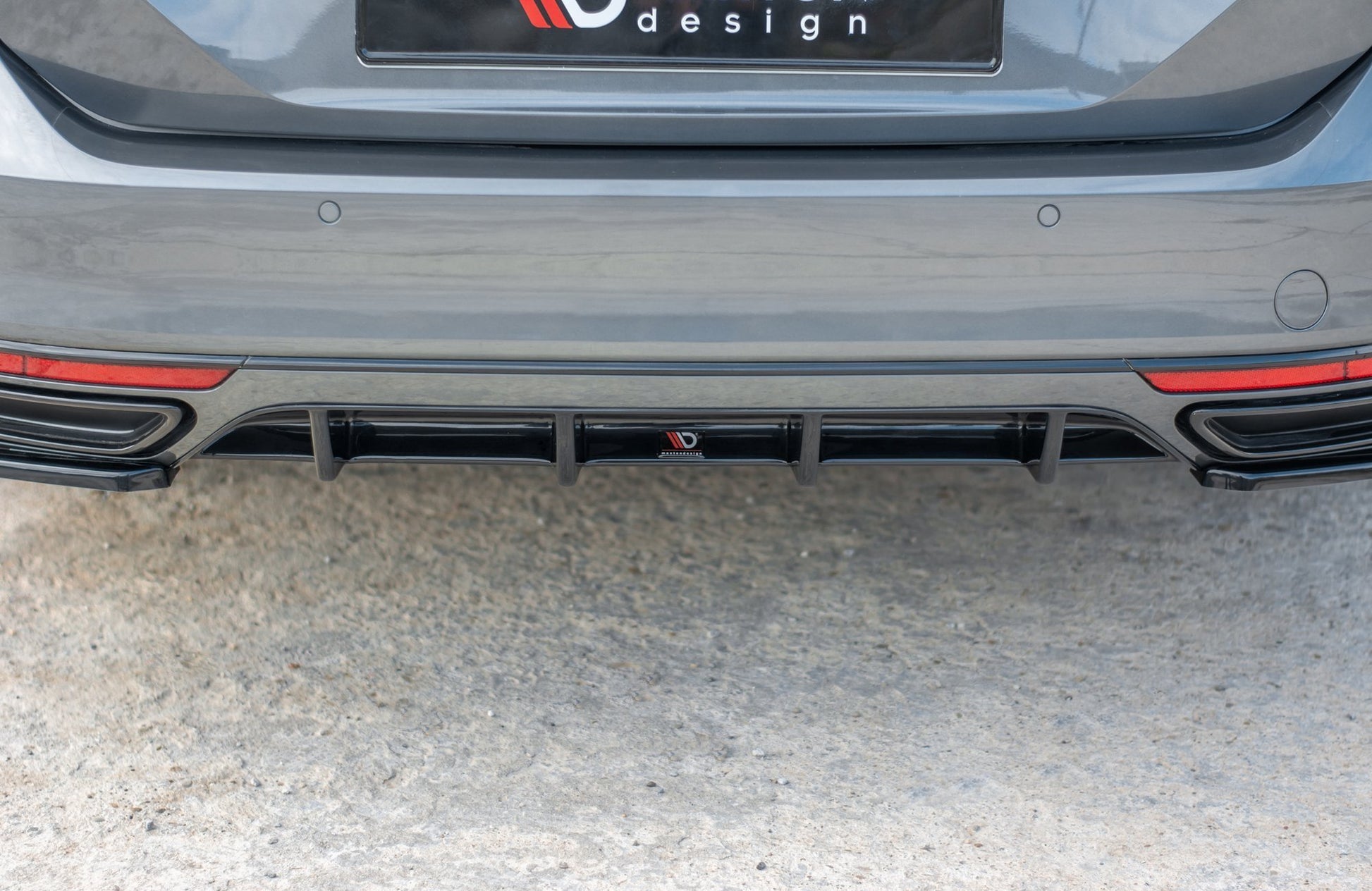 Diffusor Heck Ansatz für Volkswagen Passat R-Line B8 schwarz Hochglanz