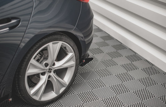 Robuste Racing Diffusor Heck Ansatz +Flaps für Seat Leon FR Hatchback Mk4 schwarz Hochglanz