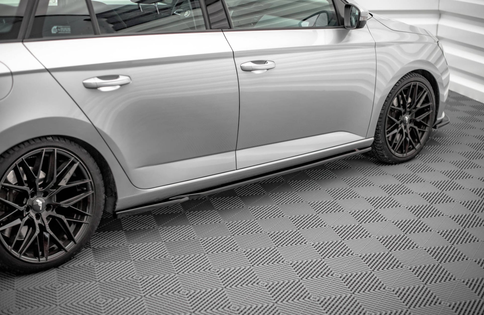 Seitenschweller Ansatz für Skoda Fabia Mk3 Carbon Look