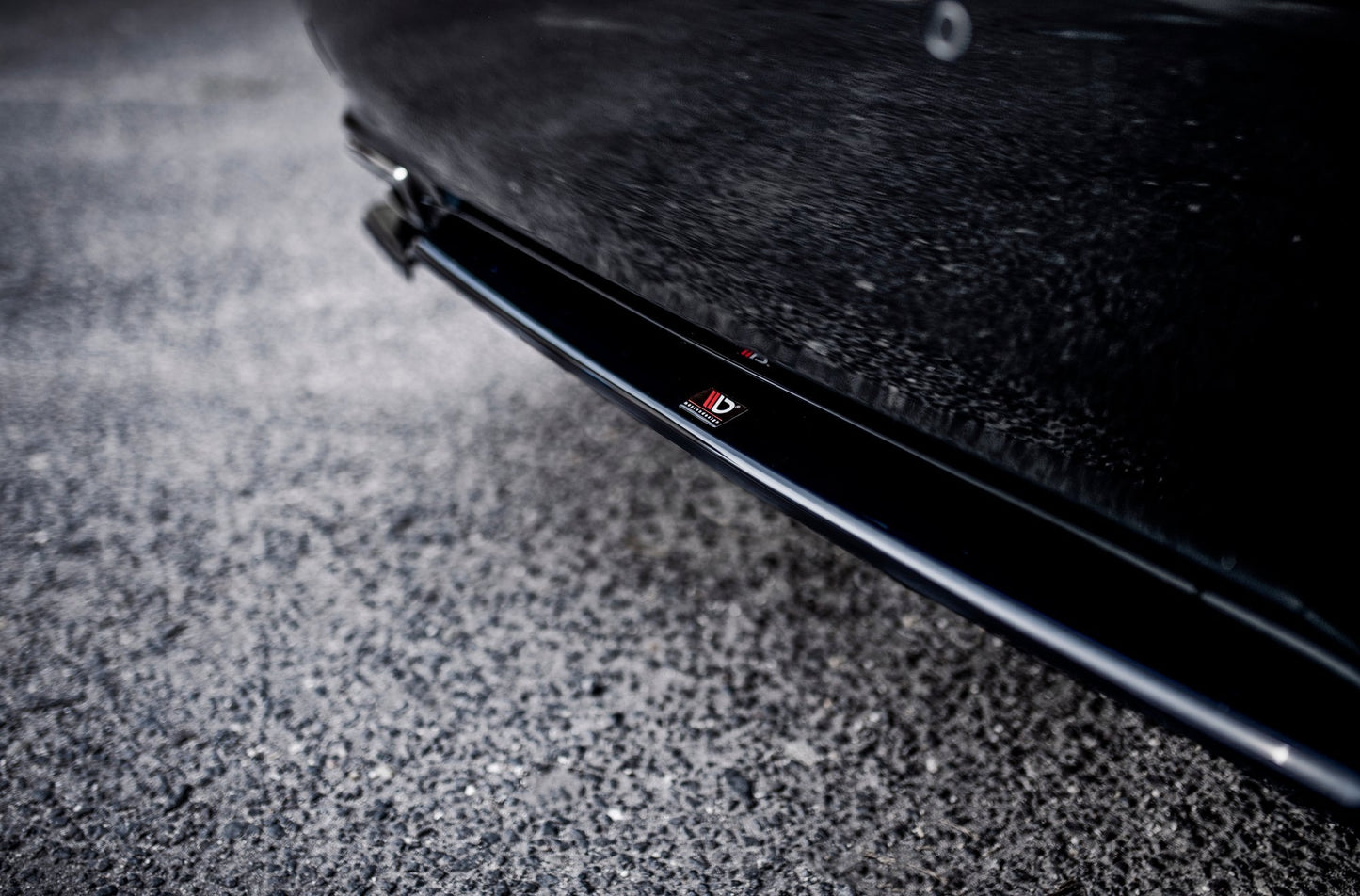 Mittlerer Diffusor Heck Ansatz für Lexus LS Mk4 Facelift schwarz Hochglanz