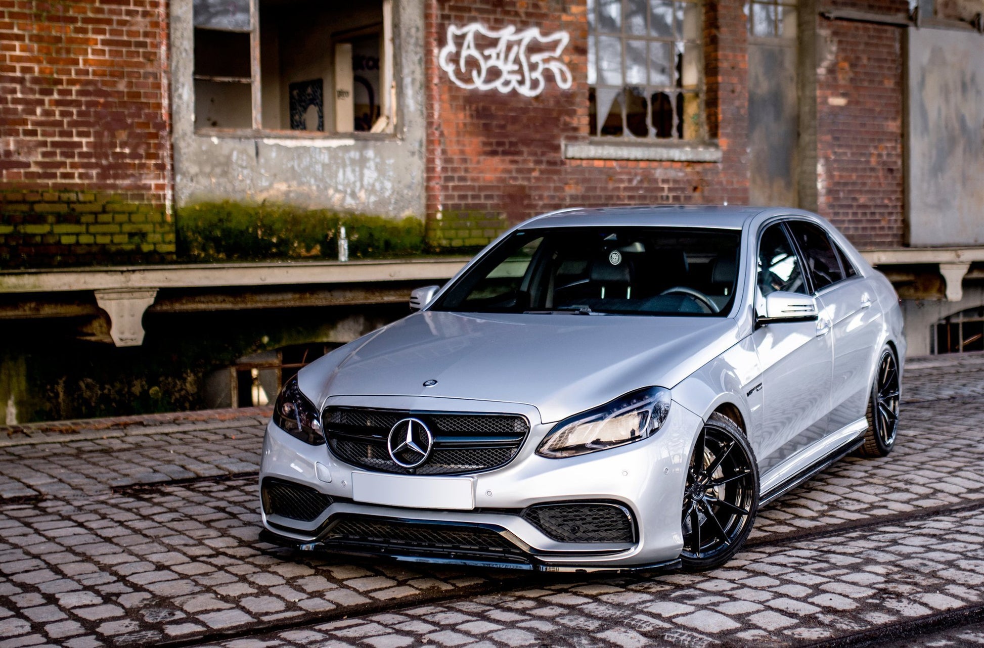 Seitenschweller Ansatz für Mercedes-Benz E63 AMG / AMG-Line Limousine W212 Facelift schwarz matt