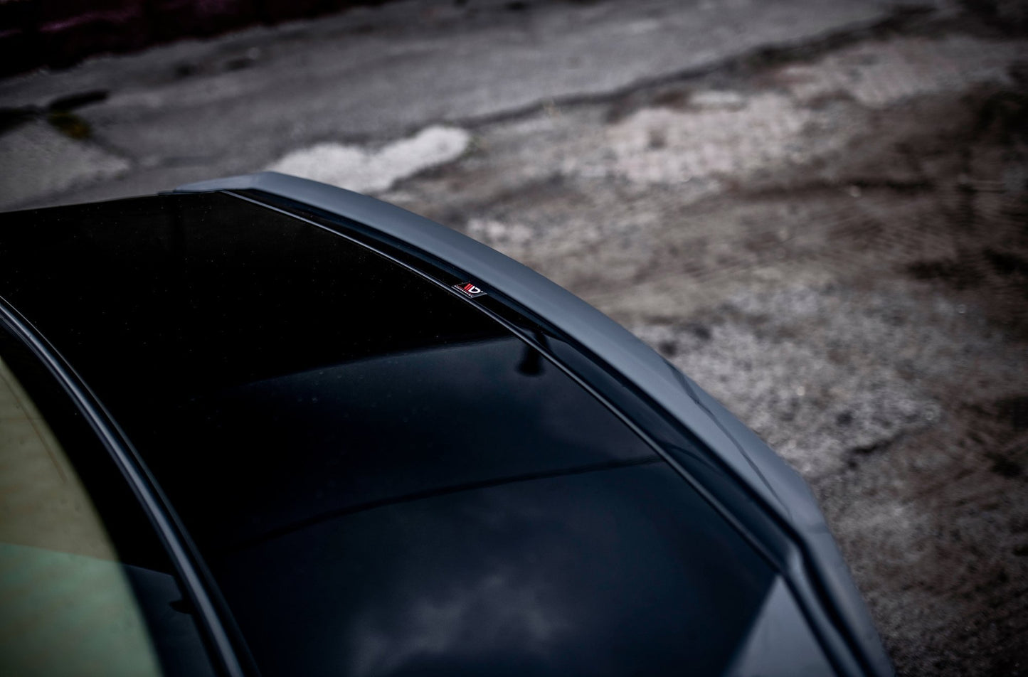 Spoiler CAP für Lexus LS Mk4 Facelift schwarz Hochglanz