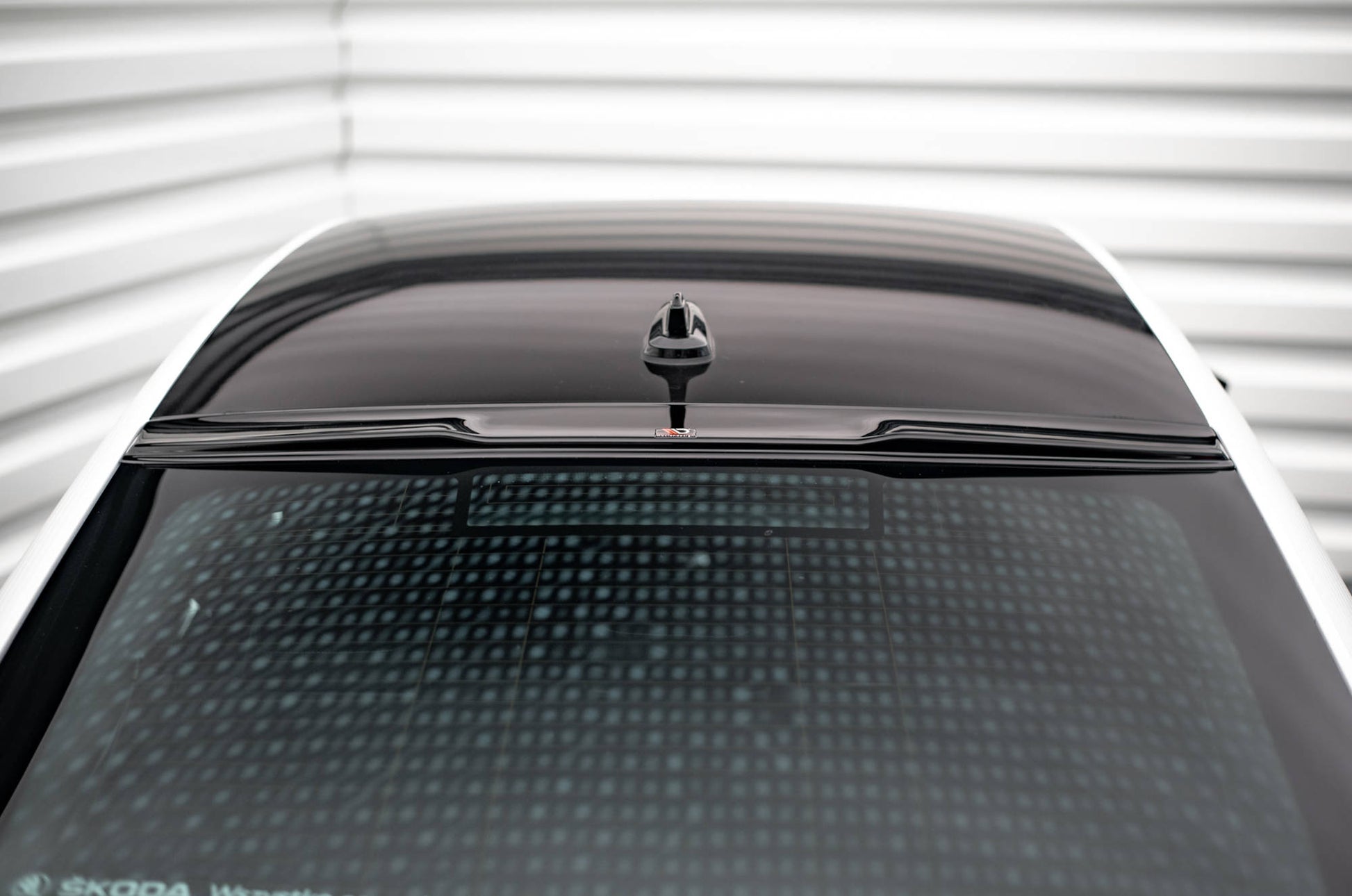 Heckscheiben Spoiler für Skoda Octavia Liftback Mk4 schwarz Hochglanz