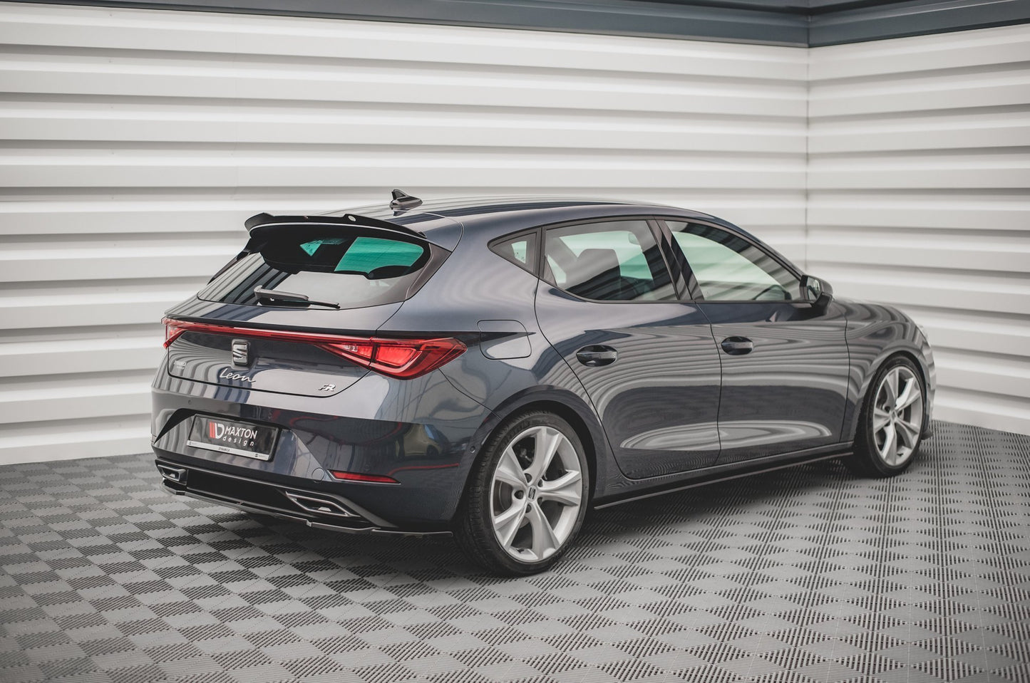 Mittlerer Diffusor Heck Ansatz für Seat Leon FR Hatchback Mk4 Carbon Look