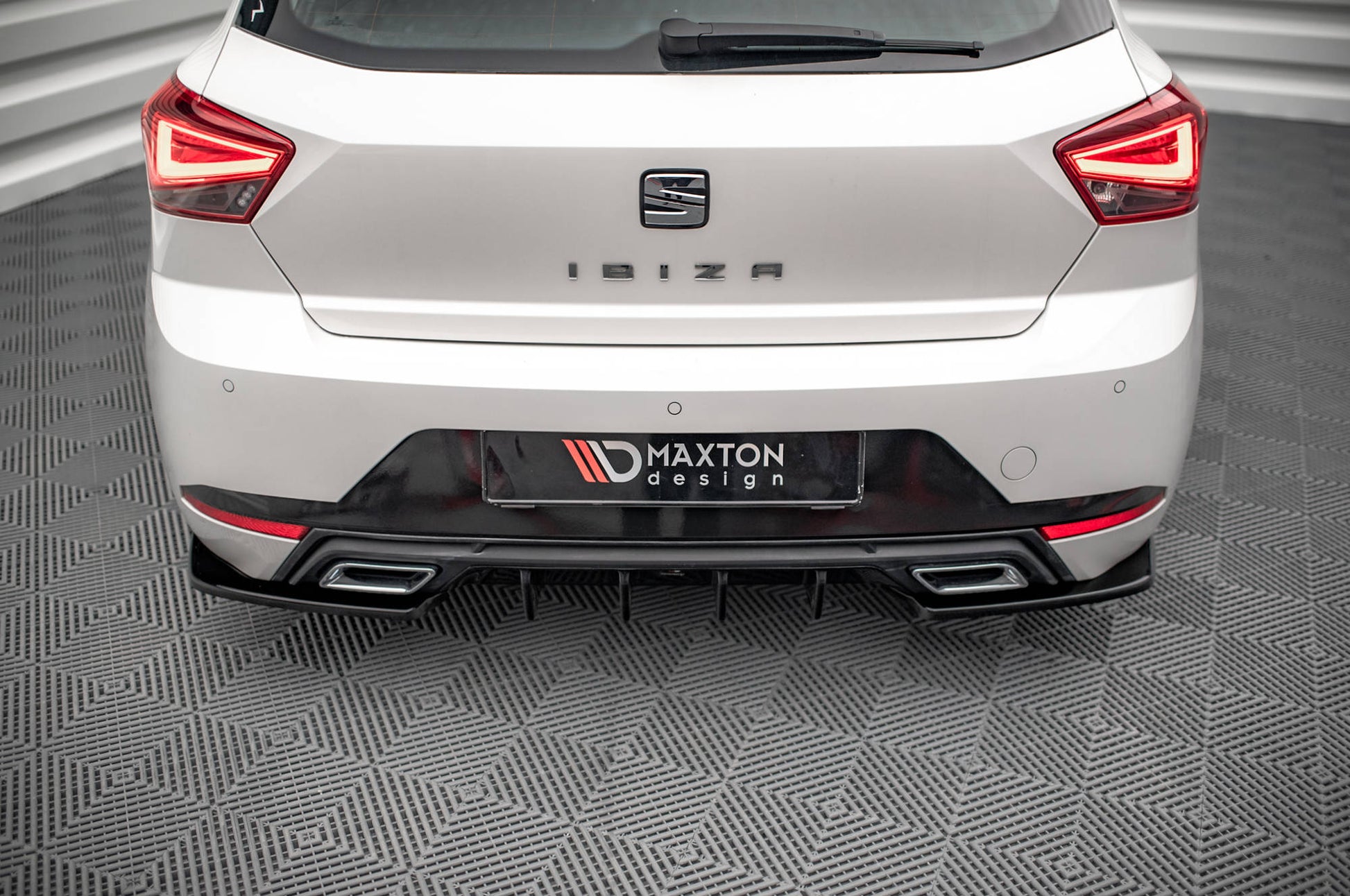 Heck Ansatz Flaps Diffusor für Seat Ibiza FR/ Standard Mk5 schwarz matt
