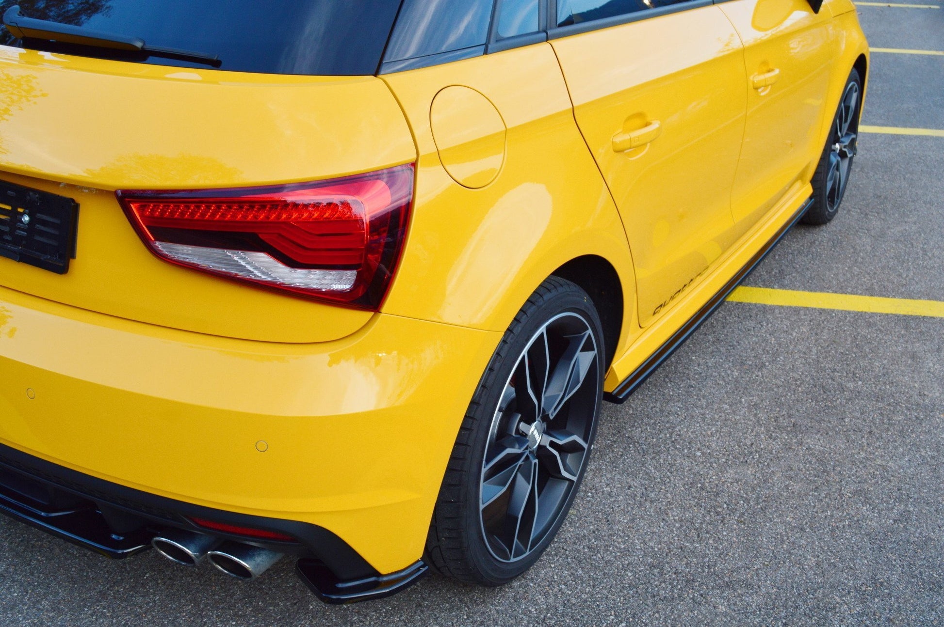 Seitenschweller Ansatz für Audi S1 8X Carbon Look