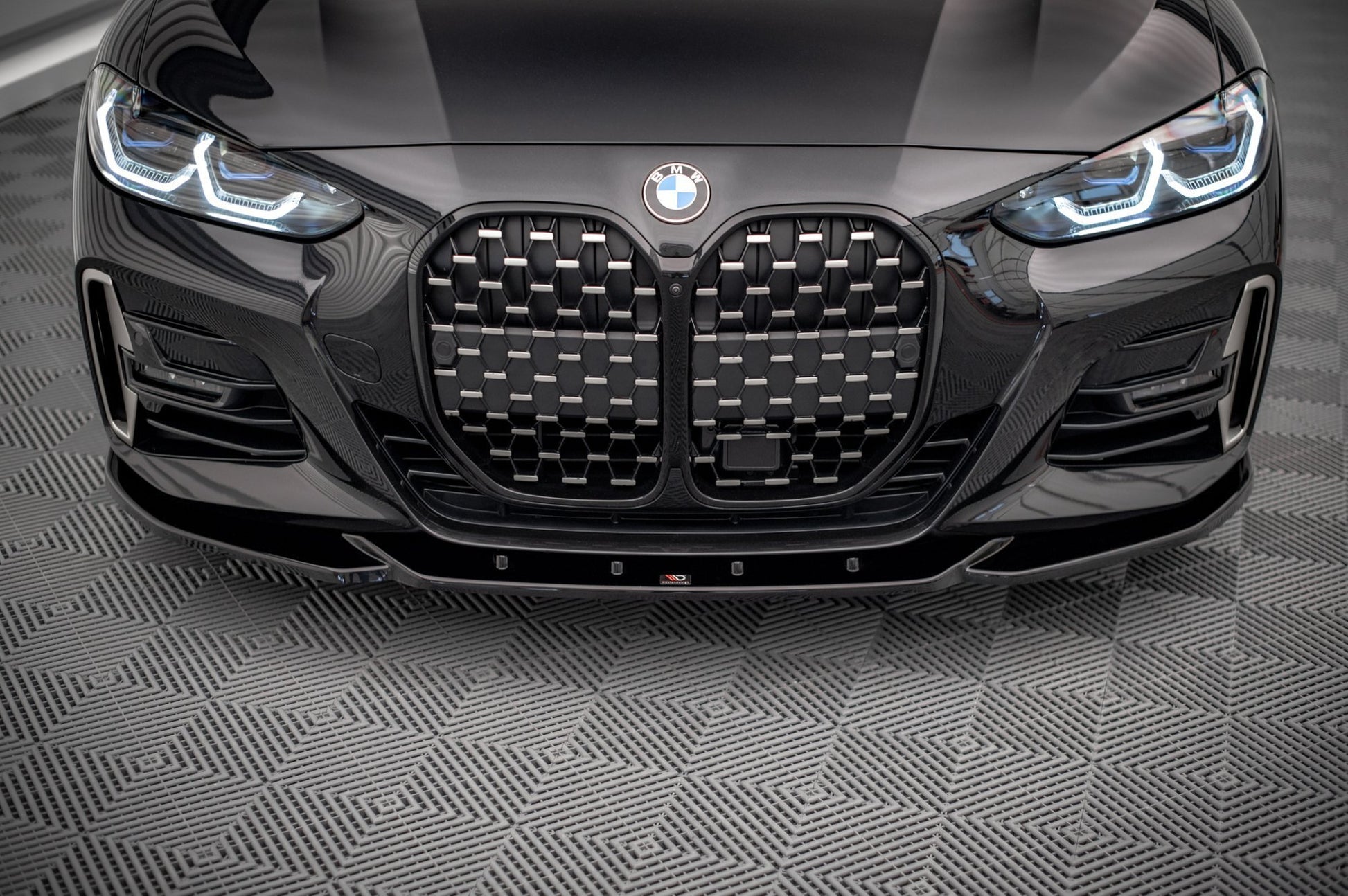 Front Ansatz V.4 für BMW 4er M-Paket G22 schwarz Hochglanz