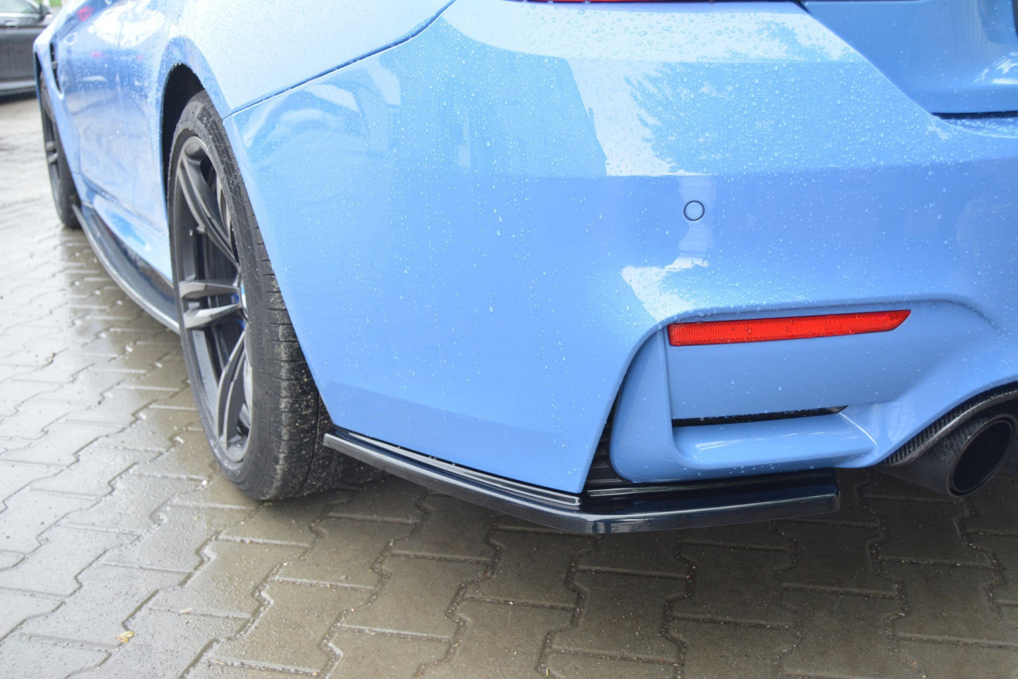Heck Ansatz Flaps Diffusor für BMW M4 F82 schwarz Hochglanz
