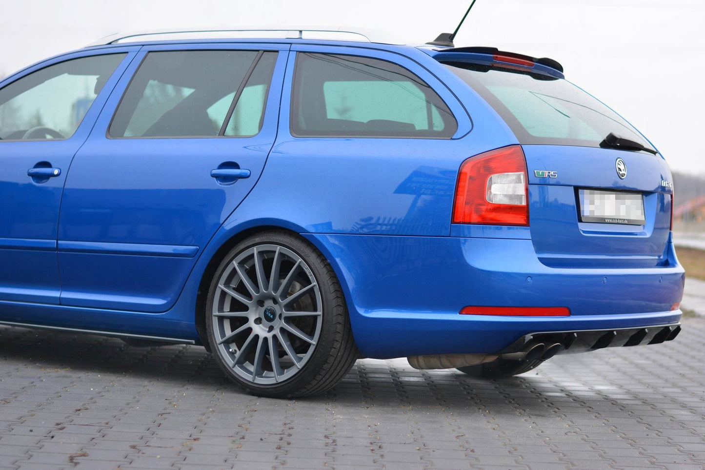 Spoiler CAP für Skoda Octavia RS Mk2 / Mk2 FL Combi schwarz matt