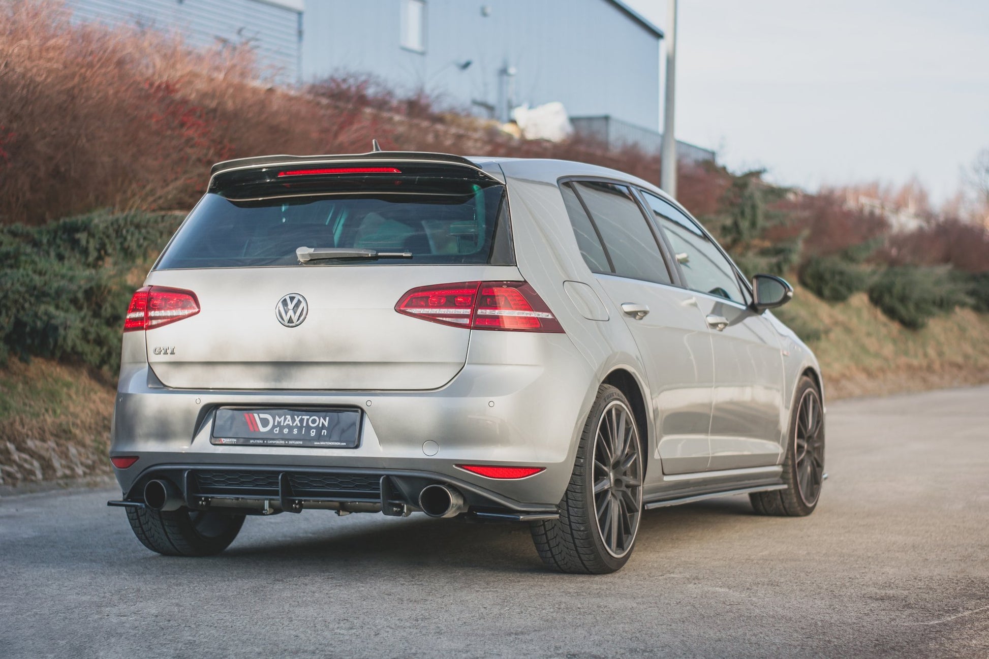 Heck Ansatz Flaps Diffusor V.2 für VW Golf 7 GTI  schwarz matt